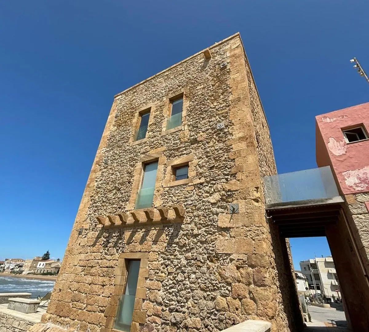 Torre Scalambri - Montalbano Suite Punta Secca Apartamento
